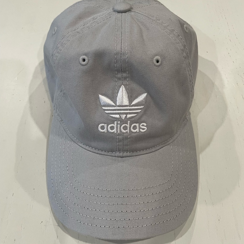 Adidas Classic Gray Hat with White Emblem. casual baseball cap, new